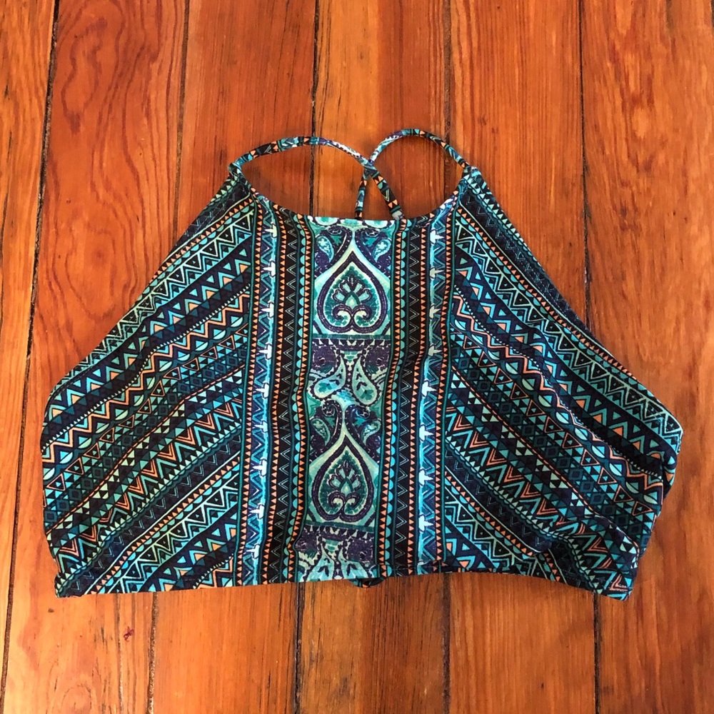 NWOT LA HEARTS high neck bikini top size medium